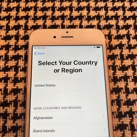 iPhone 6S with original box - Picture 9 of 10